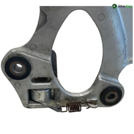 Platine avant droite SUZUKI GSX F 750 2004-2007
