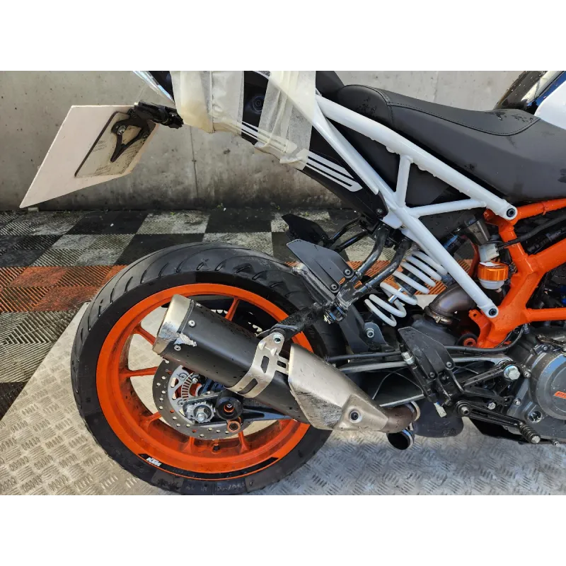 KTM DUKE 390