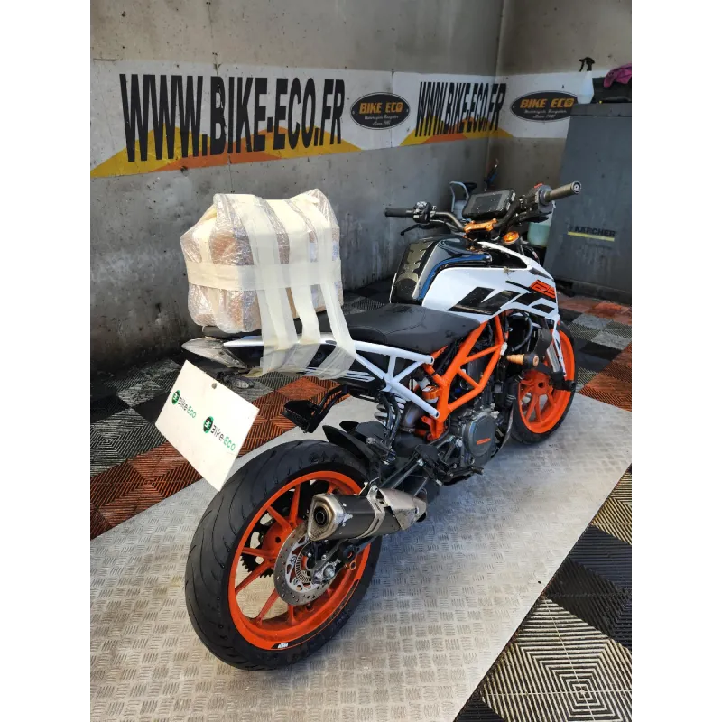 KTM DUKE 390
