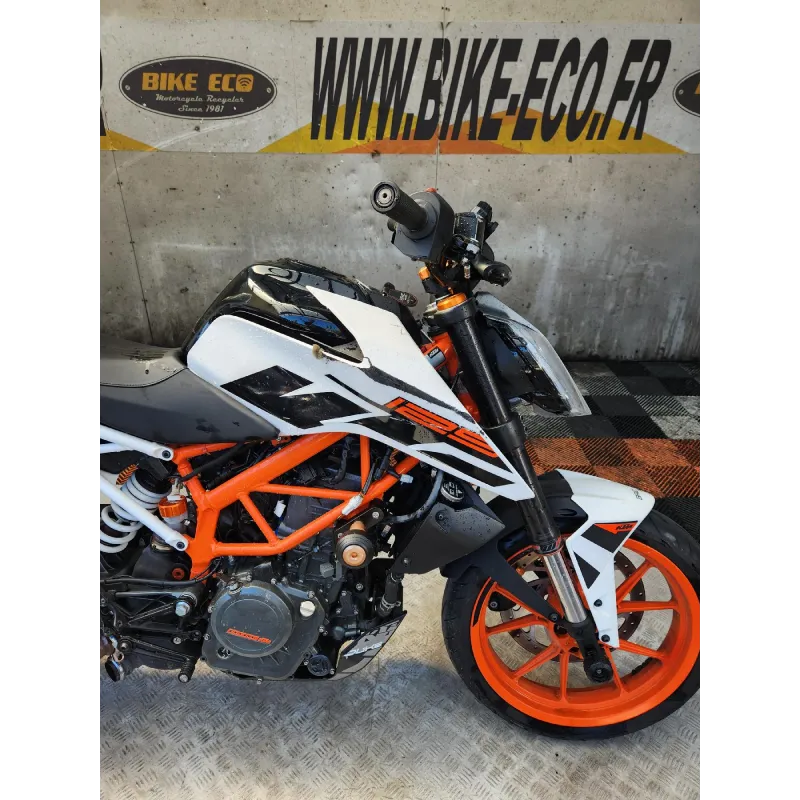 KTM DUKE 390