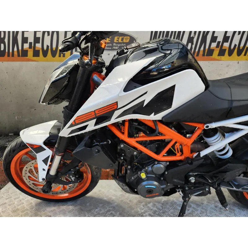 KTM DUKE 390