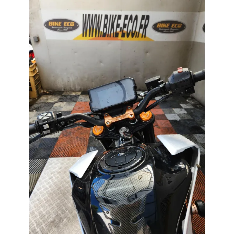 KTM DUKE 390