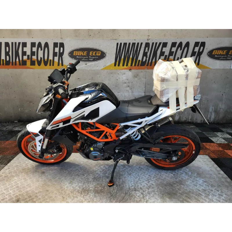 KTM DUKE 390