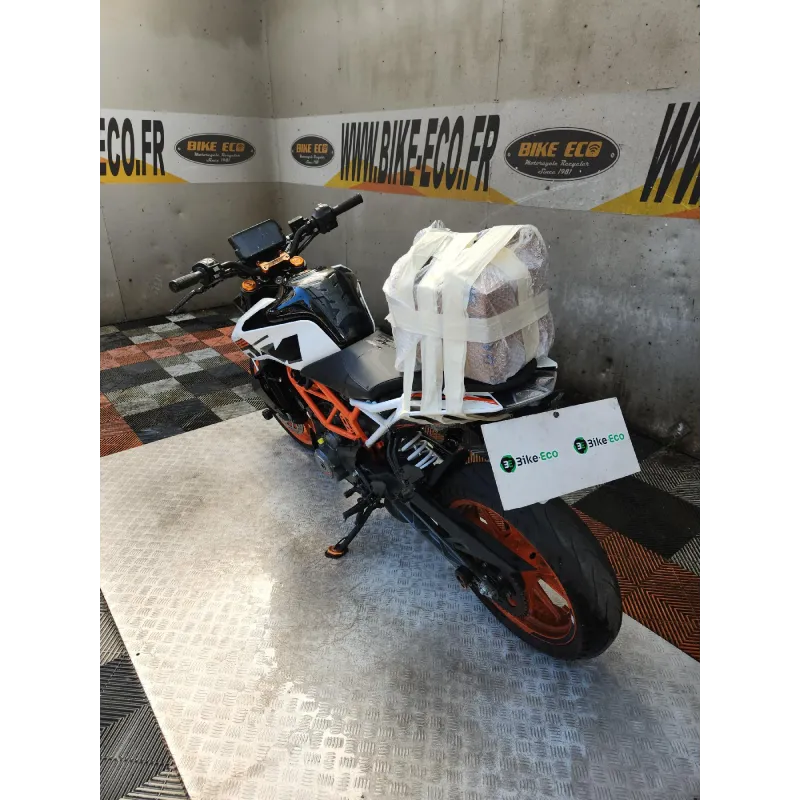KTM DUKE 390