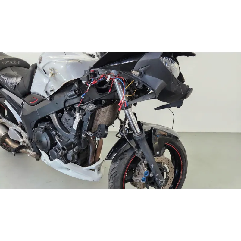 YAMAHA TDM 900
