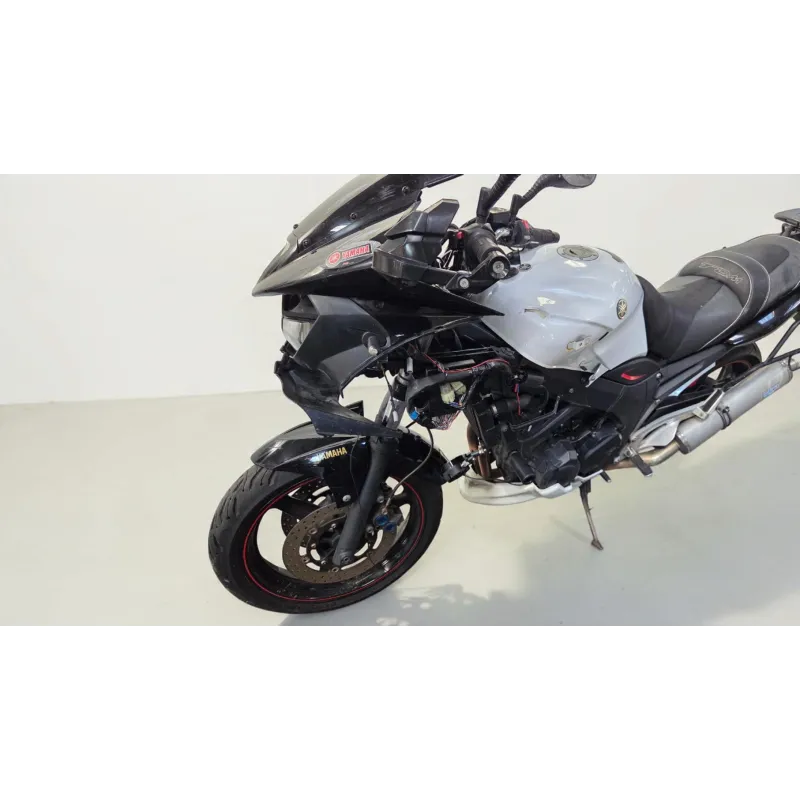 YAMAHA TDM 900