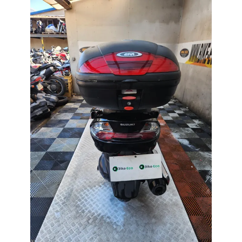 SUZUKI UH 400 BURGMANN