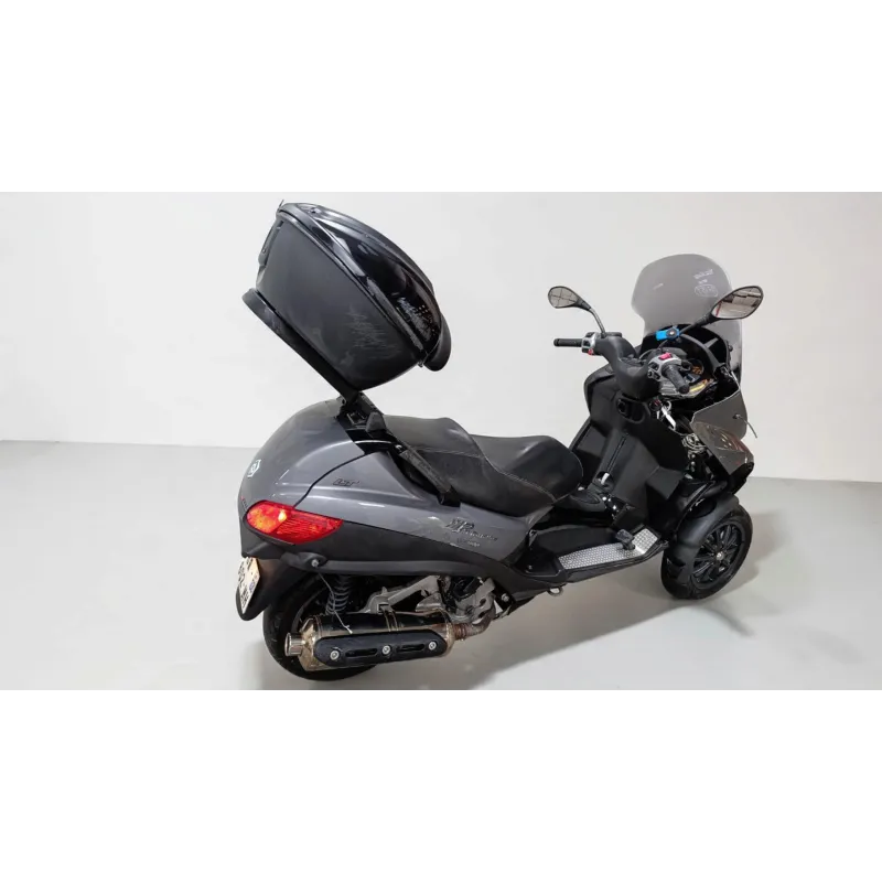 PIAGGIO MP3 500