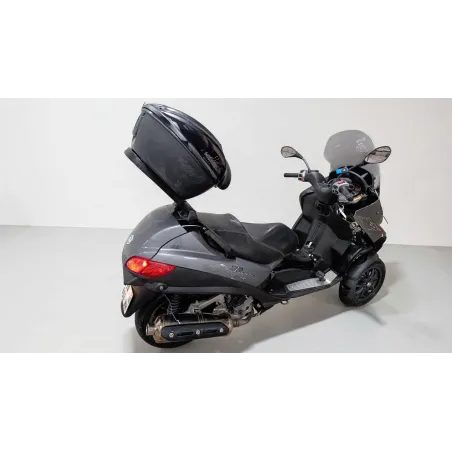 PIAGGIO MP3 500