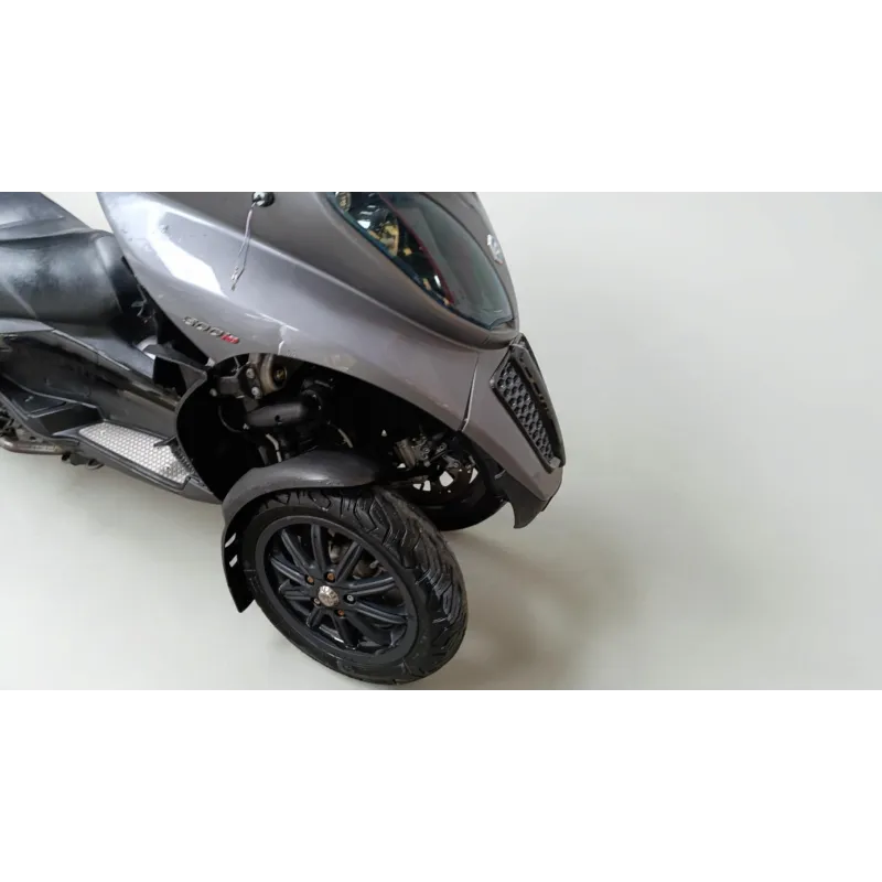 PIAGGIO MP3 500