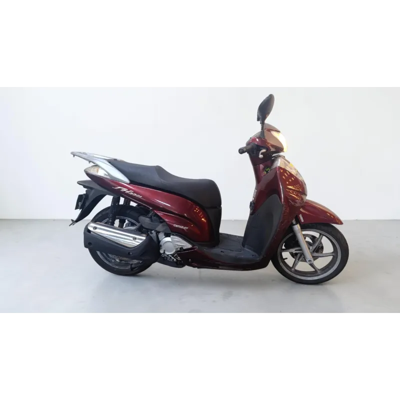 HONDA SH 300