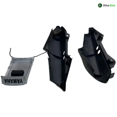 Cache carenage coque arriere YAMAHA FZS 600 1998-2001 FAZER
