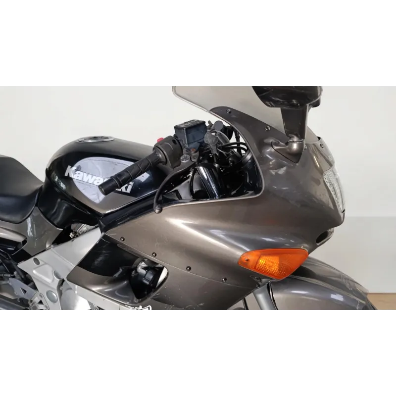 KAWASAKI ZZR 600