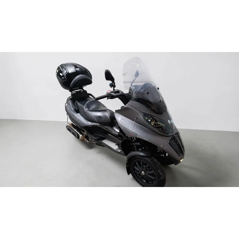 PIAGGIO MP3 500