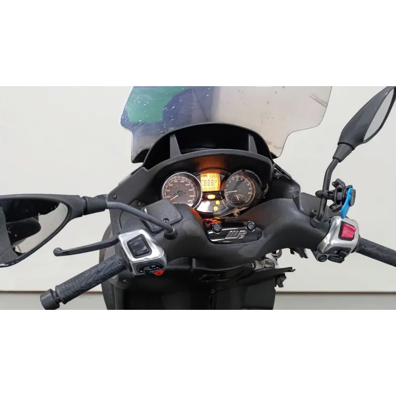 PIAGGIO MP3 500