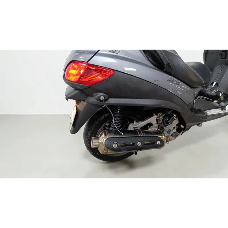 PIAGGIO MP3 500