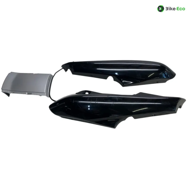 Cache carenage coque arriere YAMAHA FZS 600 1998-2001 FAZER