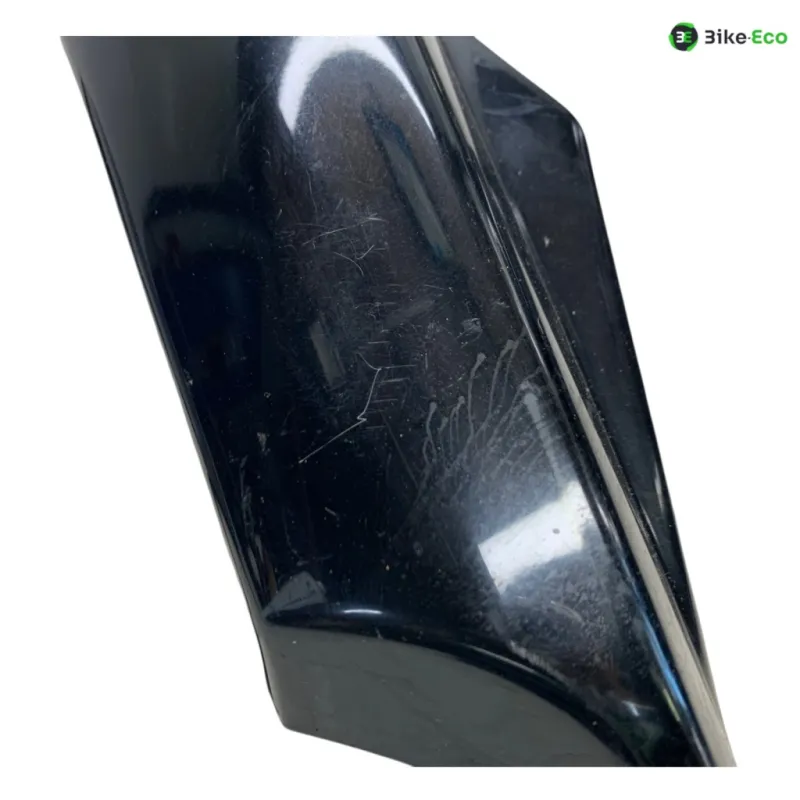 Cache carenage coque arriere YAMAHA FZS 600 1998-2001 FAZER
