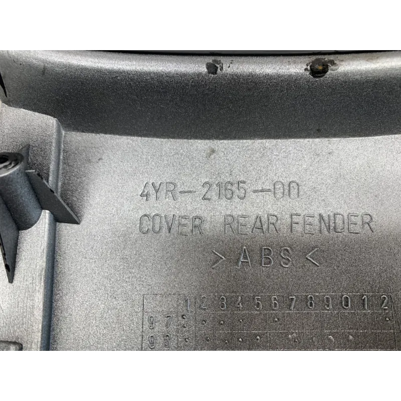 Cache carenage coque arriere YAMAHA FZS 600 1998-2001 FAZER