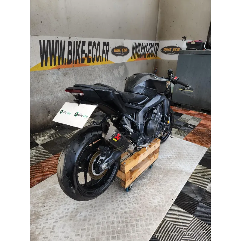 YAMAHA MT09 890