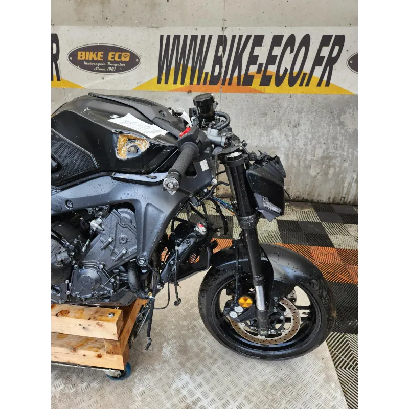 YAMAHA MT09 890