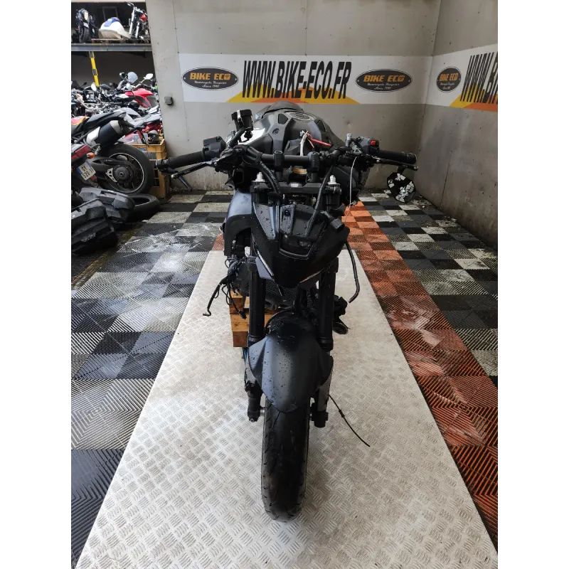 YAMAHA MT09 890