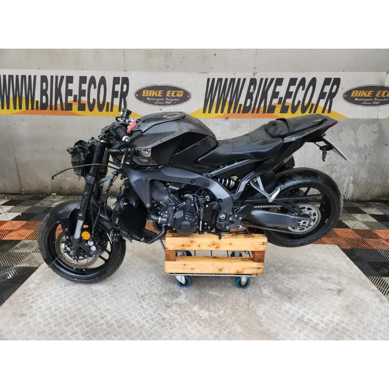 YAMAHA MT09 890