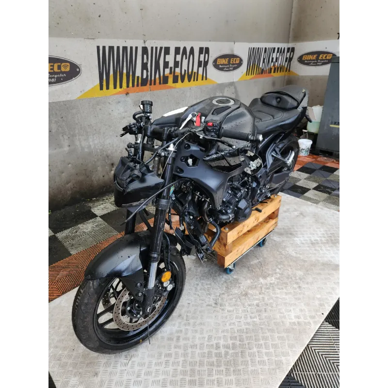 YAMAHA MT09 890