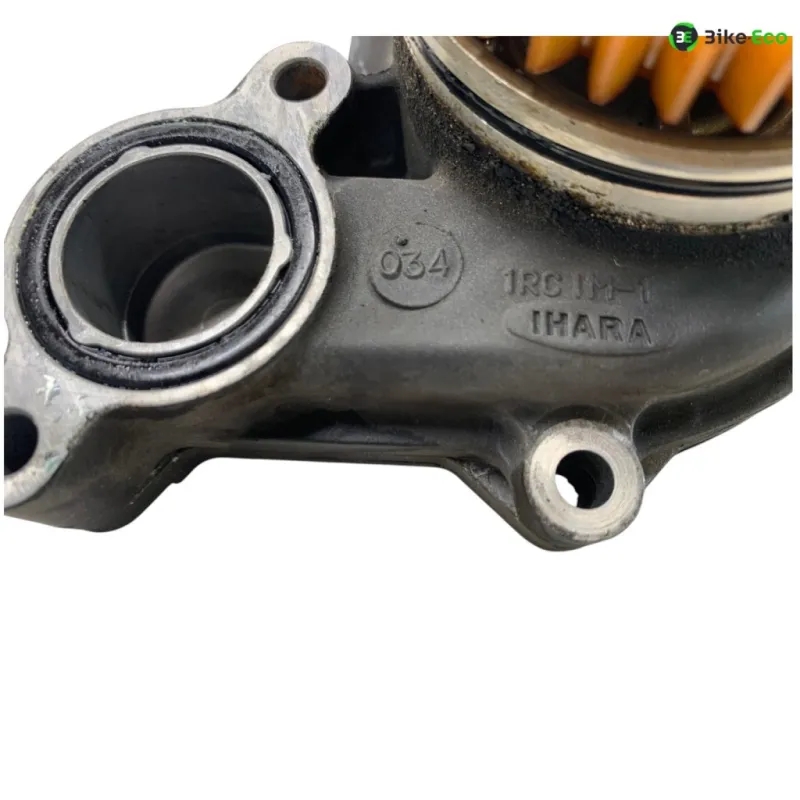 Pompe a eau YAMAHA MT09 850 2014-2016