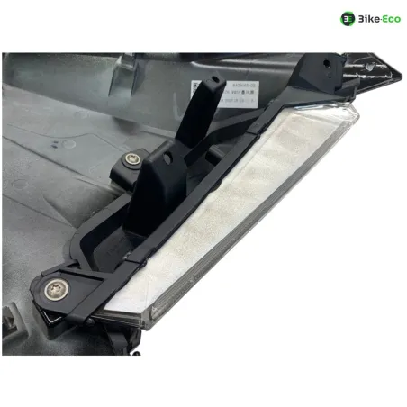 Cache flanc de carenage gauche BMW C 400 X 2018-2023