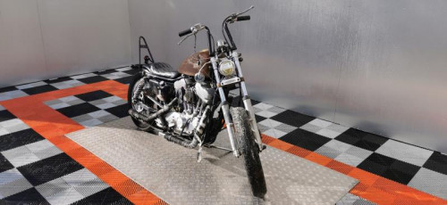 HARLEY DAVIDSON XLH 883