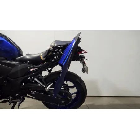 YAMAHA YZFR3