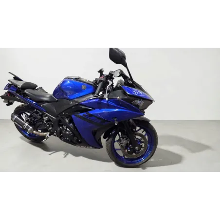 YAMAHA YZFR3