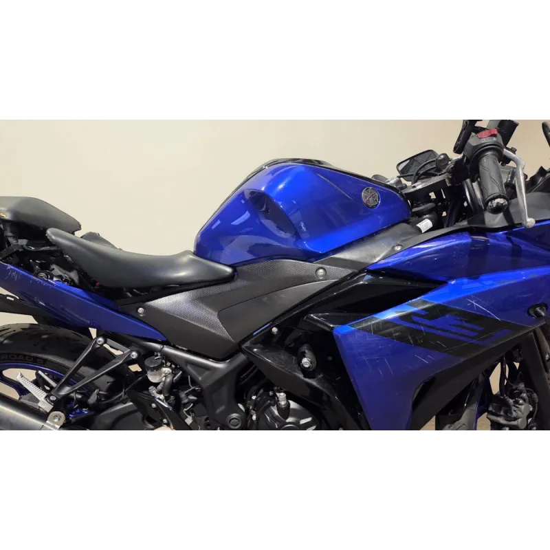 YAMAHA YZFR3