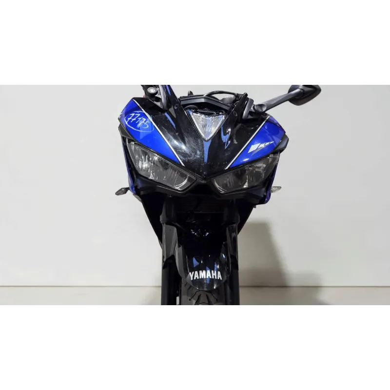 YAMAHA YZFR3