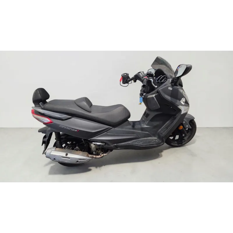 SYM GTS 125