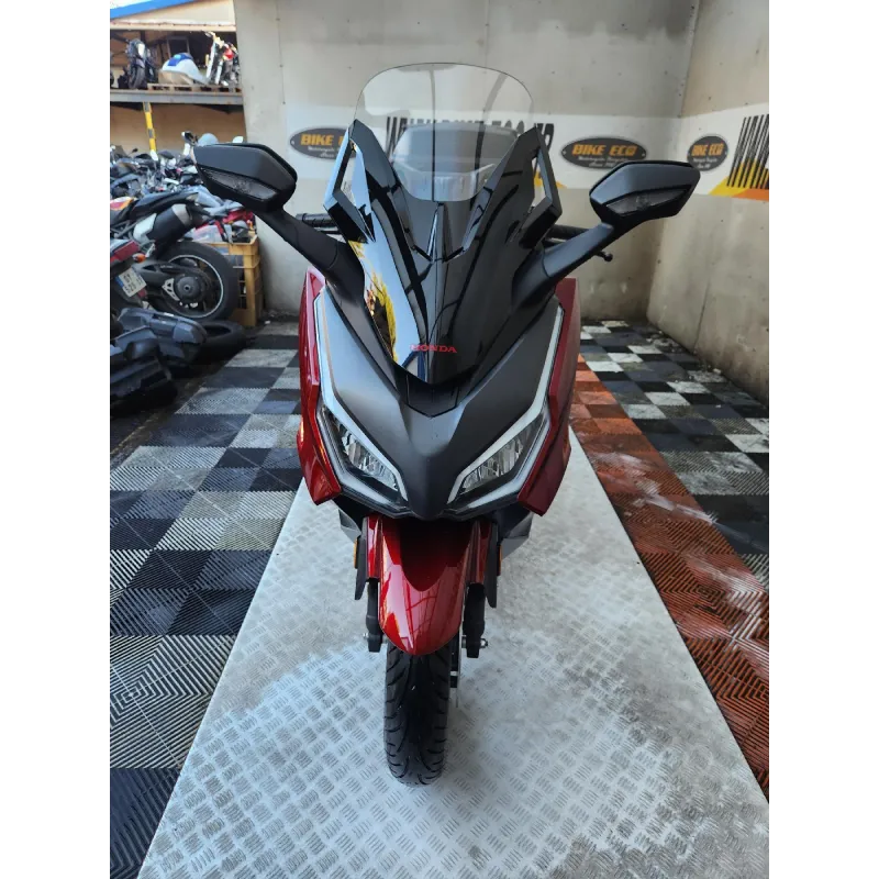 HONDA FORZA 125