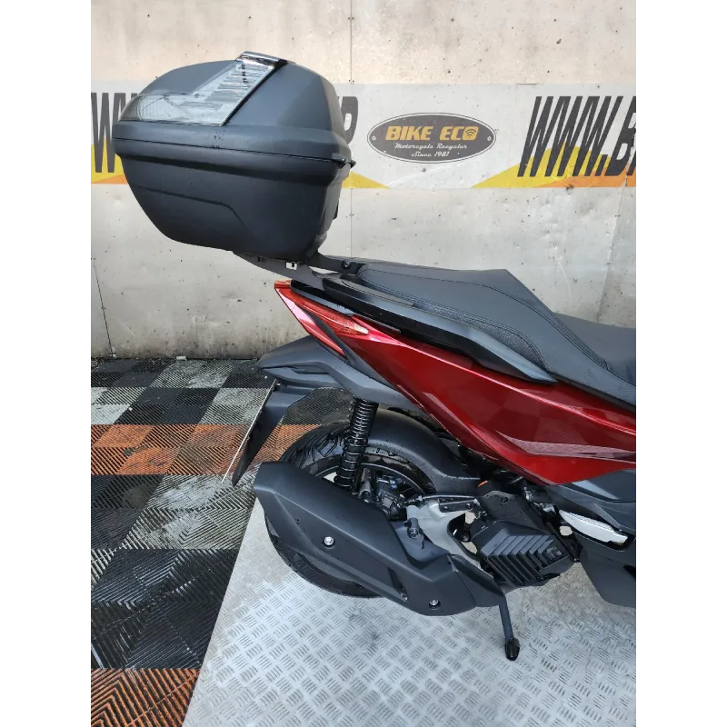 HONDA FORZA 125