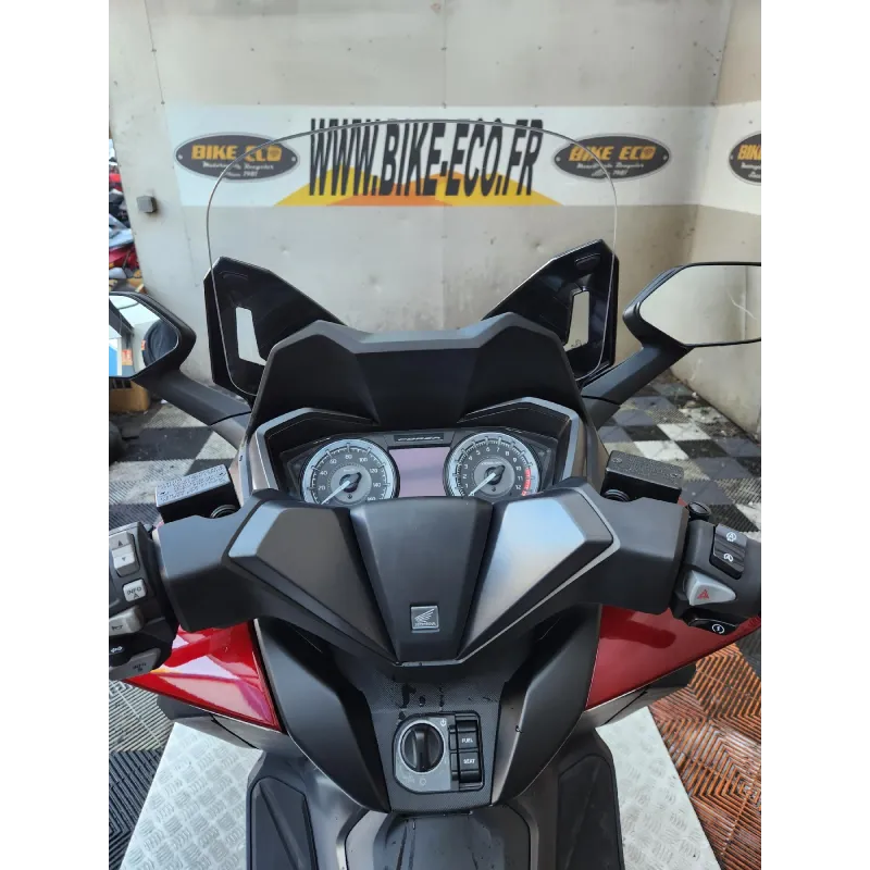 HONDA FORZA 125