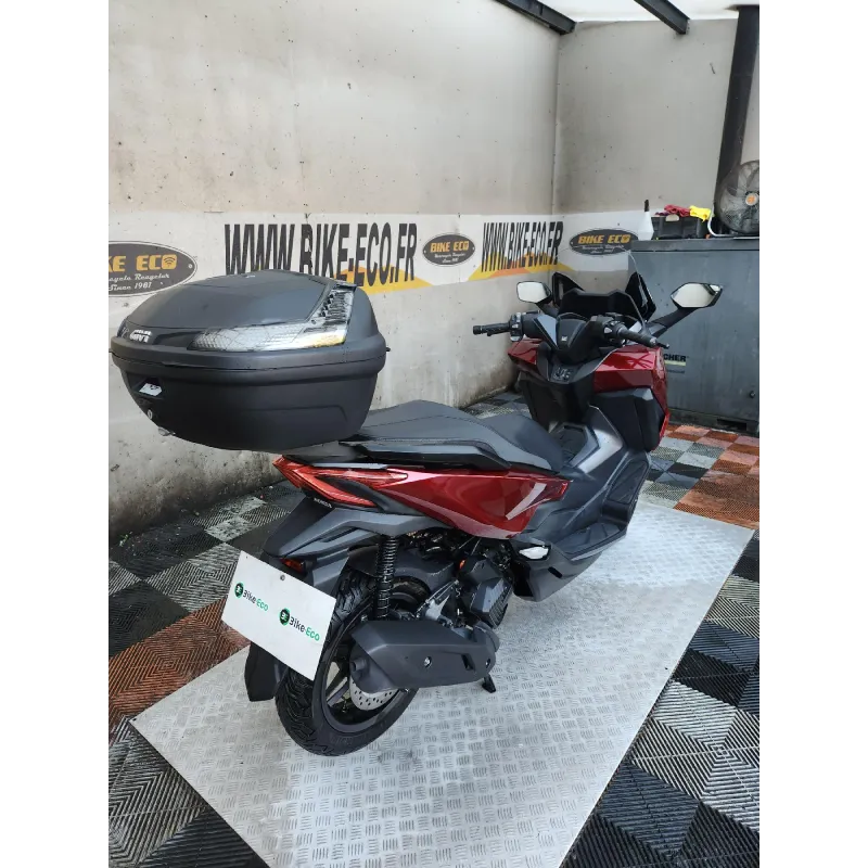 HONDA FORZA 125