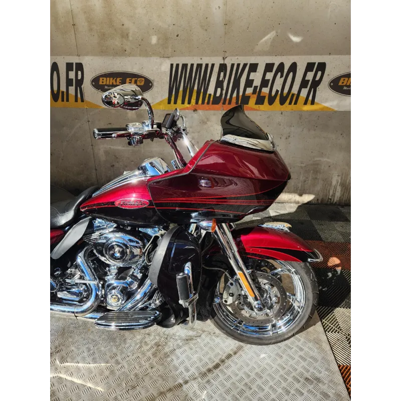 HARLEY DAVIDSON ROAD GLIDE 1800 CVO