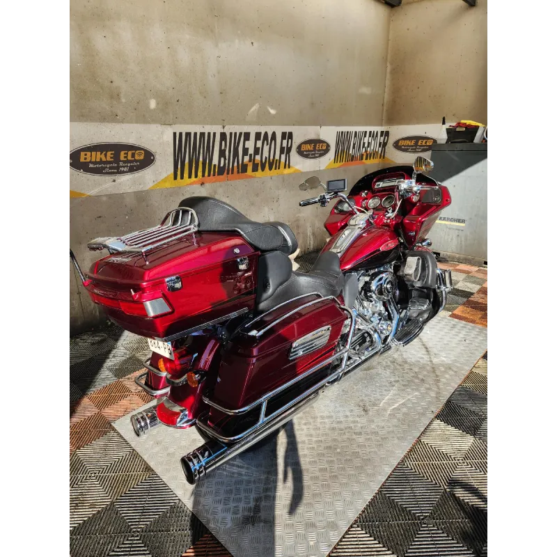 HARLEY DAVIDSON ROAD GLIDE 1800 CVO