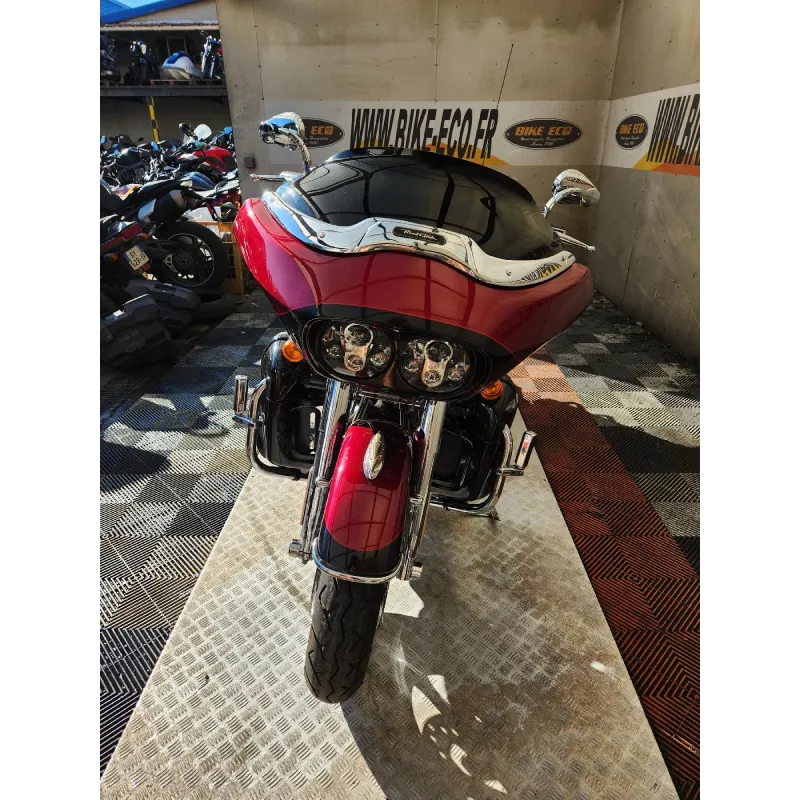 HARLEY DAVIDSON ROAD GLIDE 1800 CVO