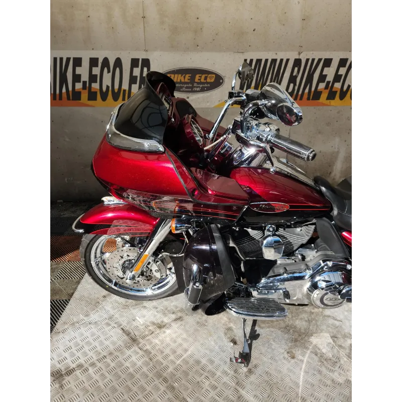 HARLEY DAVIDSON ROAD GLIDE 1800 CVO