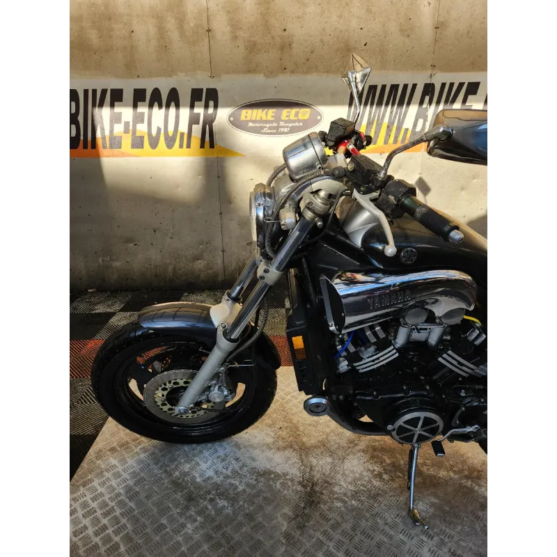YAMAHA V-MAX 1200