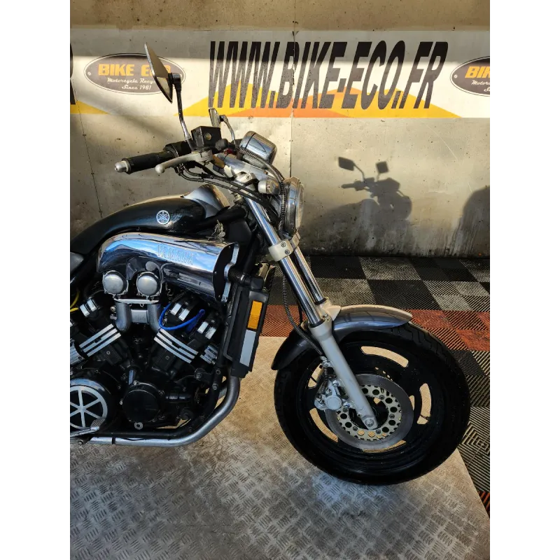 YAMAHA V-MAX 1200