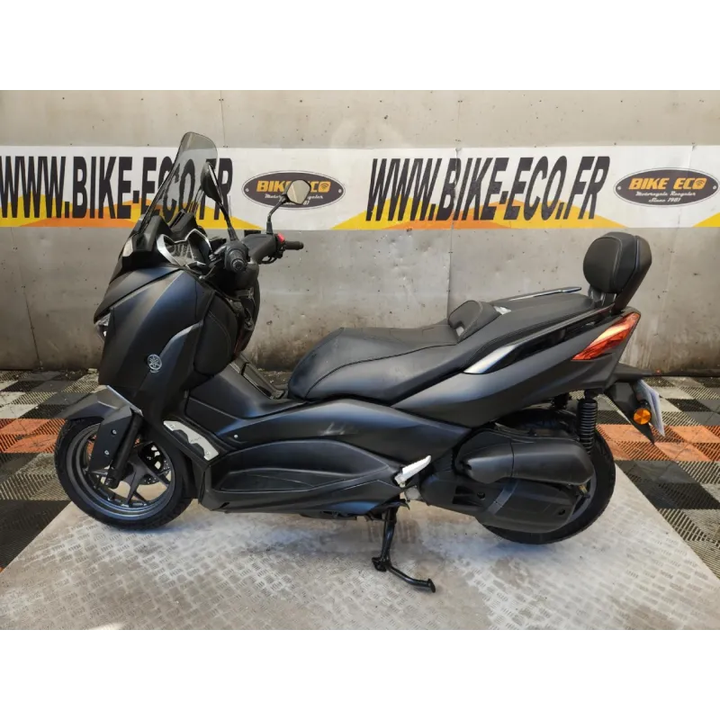 YAMAHA X MAX 125