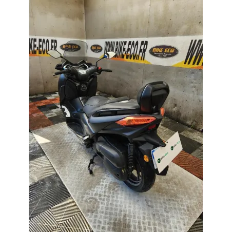YAMAHA X MAX 125