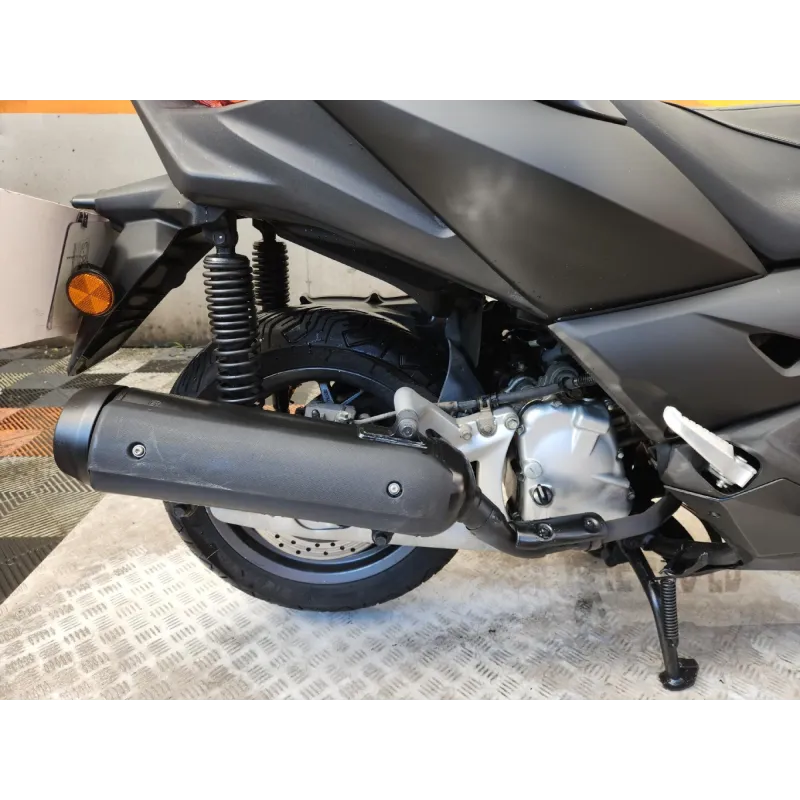 YAMAHA X MAX 125