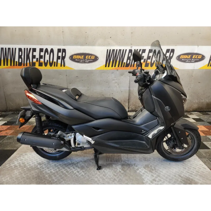 YAMAHA X MAX 125